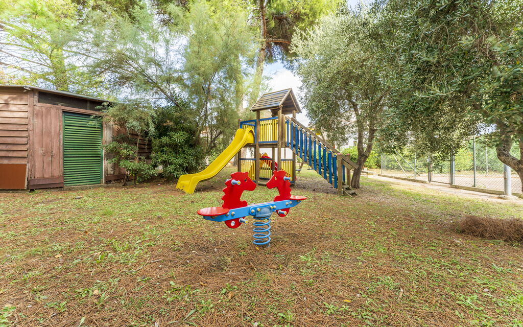 Giannella Beach Residence Apartment - Giannella, Grosseto: Autumn, Facilities, Spring, Summer