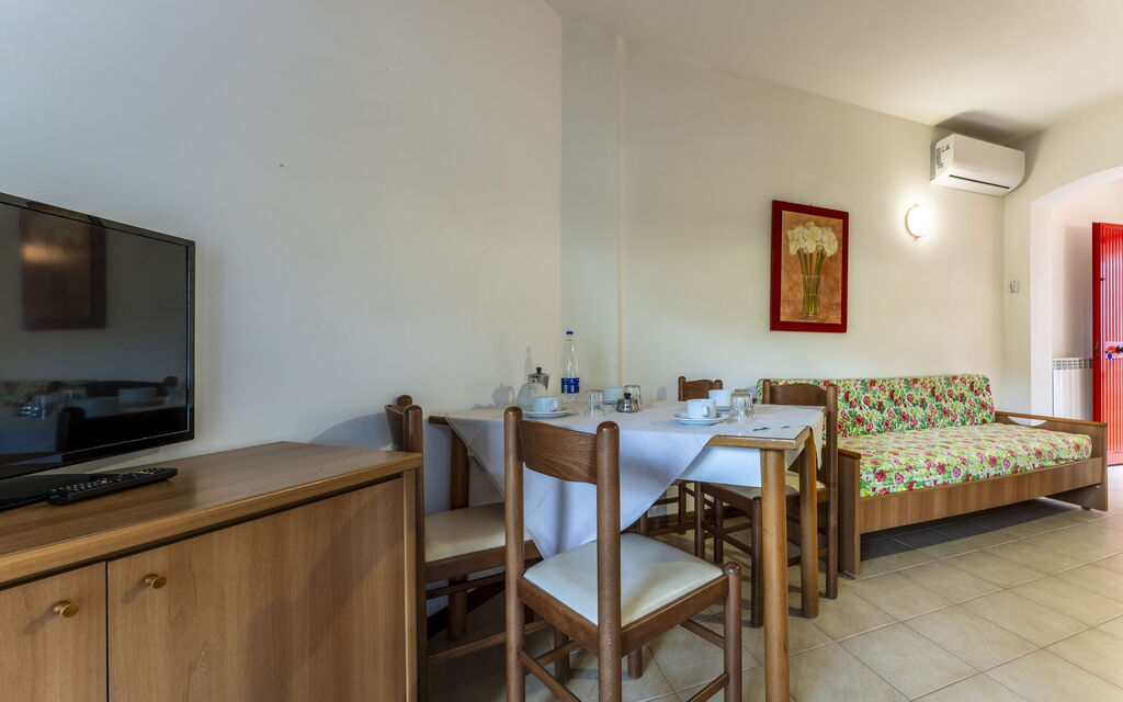Giannella Beach Residence Apartment - Giannella, Grosseto - : Autumn, Kitchen, Living Room, Spring, Summer