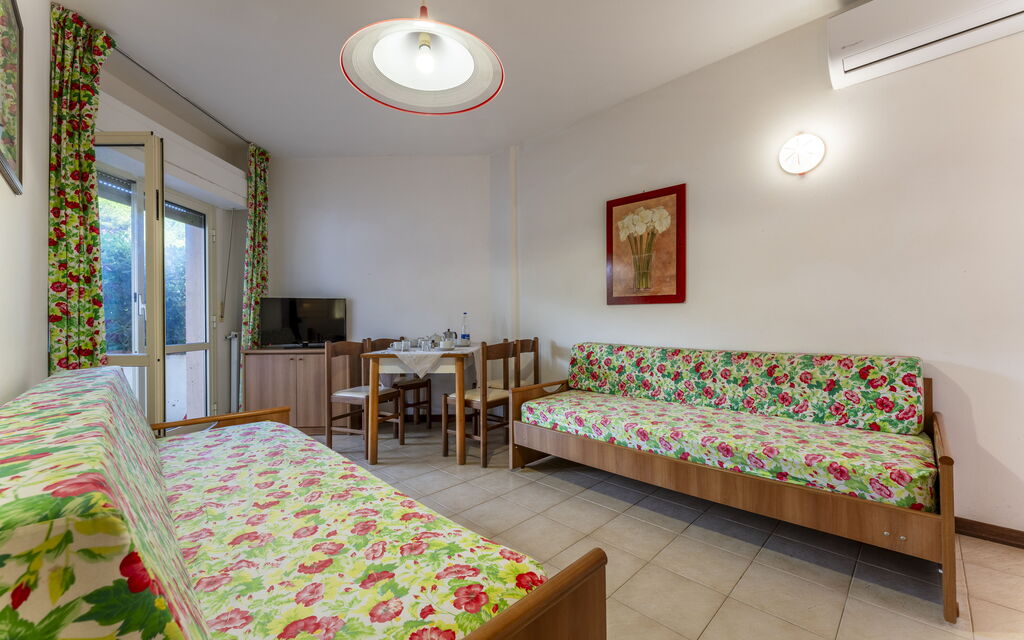 Giannella Beach Residence Apartment - Giannella, Grosseto - : Autumn, Kitchen, Living Room, Spring, Summer