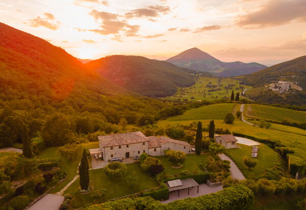 Villa Subtilia - Tenuta Di Murlo, Umbria: Autumn, Building Exterior, Spring, Summer