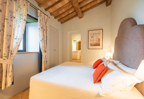 Villa Subtilia - Tenuta Di Murlo, Umbria: Autumn, Bedroom, Spring, Summer