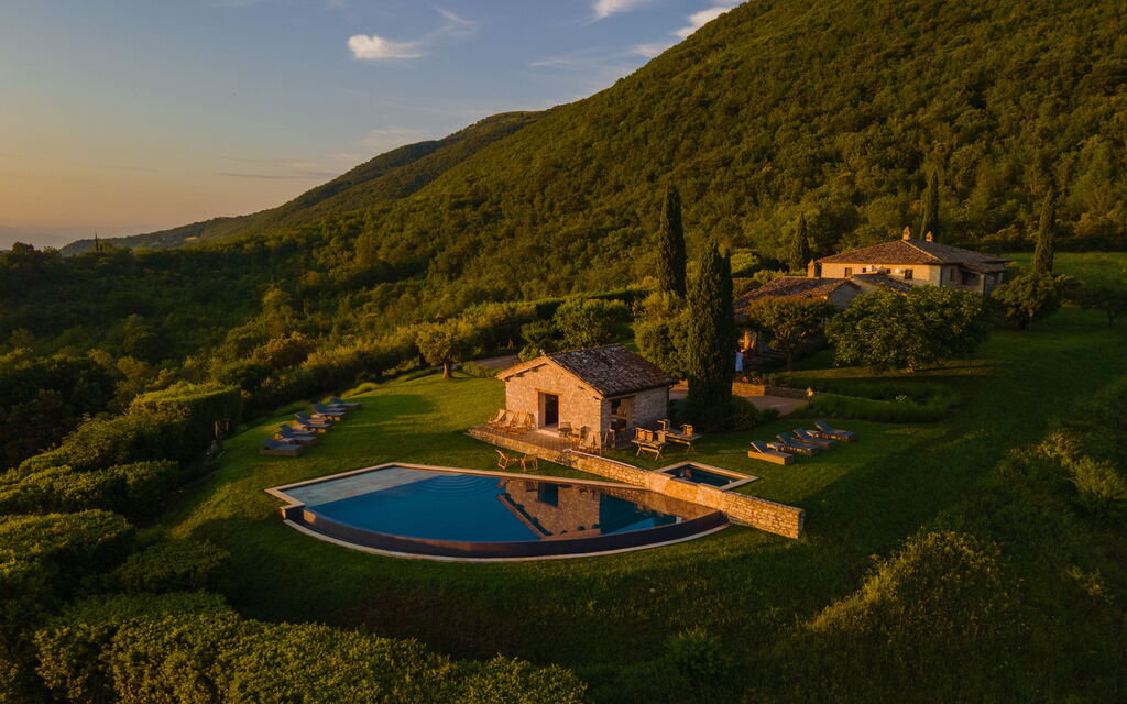 Villa Subtilia - Tenuta Di Murlo, Umbria: Autunno, Estate, Esterni, Piscina, Primavera