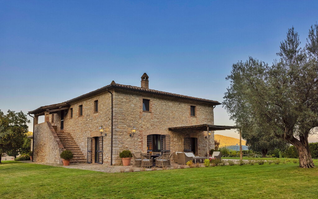 Villa Subtilia - Tenuta Di Murlo, Umbria: Autunno, Estate, Esterni, Primavera