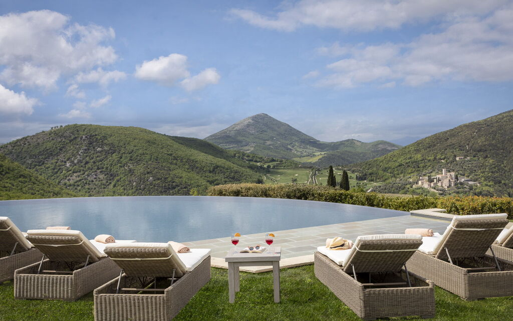 Villa Subtilia - Tenuta Di Murlo, Umbria: Autunno, Estate, Esterni, Piscina, Primavera