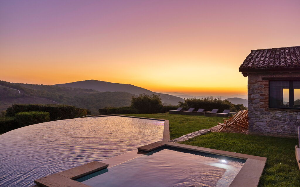 Villa Subtilia - Tenuta Di Murlo, Umbria: Autunno, Estate, Esterni, Piscina, Primavera