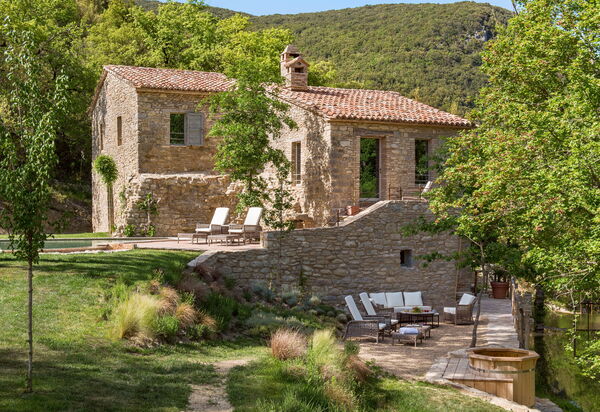 Villa Molinella - Tenuta Di Murlo, Umbria: Autunno, Estate, Primavera