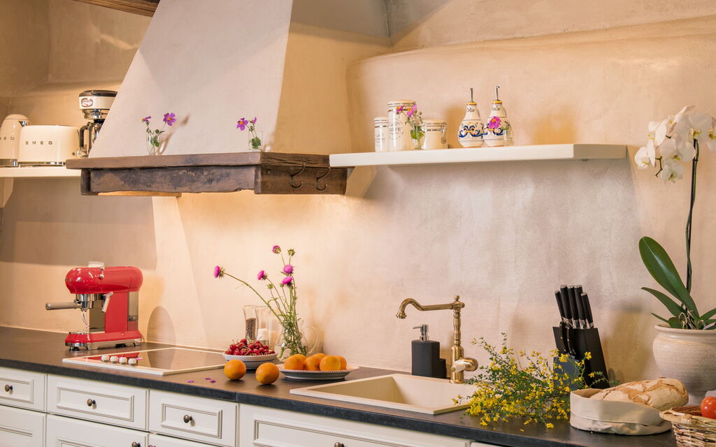 Villa Molinella - Tenuta Di Murlo, Umbria: Autumn, Kitchen, Spring, Summer