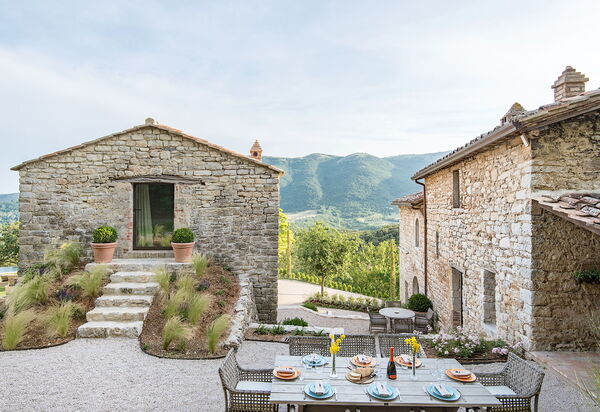 Villa Penna - Tenuta Di Murlo, Umbria: Autunno, Estate, Esterni, Primavera