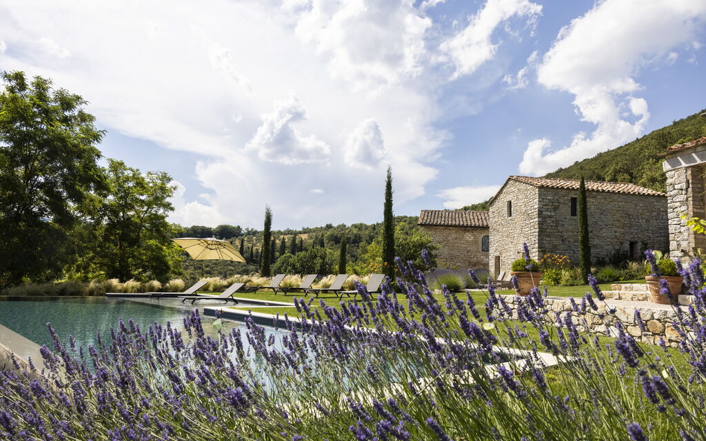 Villa Penna - Tenuta Di Murlo, Umbria: Autumn, Building Exterior, Pool, Spring, Summer