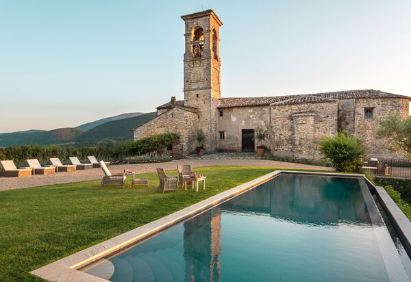 Villa Castiglione Ugolino - Tenuta Di Murlo, Umbria: Autunno, Estate, Esterni, Piscina, Primavera