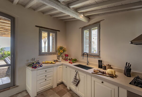 Villa Castiglione Ugolino - Tenuta Di Murlo, Umbria: Autunno, Cucina, Estate, Primavera