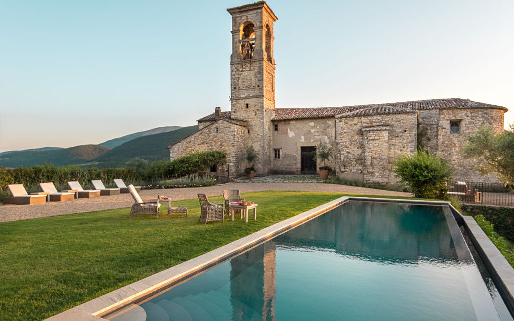 Villa Castiglione Ugolino - Tenuta Di Murlo, Umbria: Autunno, Estate, Esterni, Piscina, Primavera