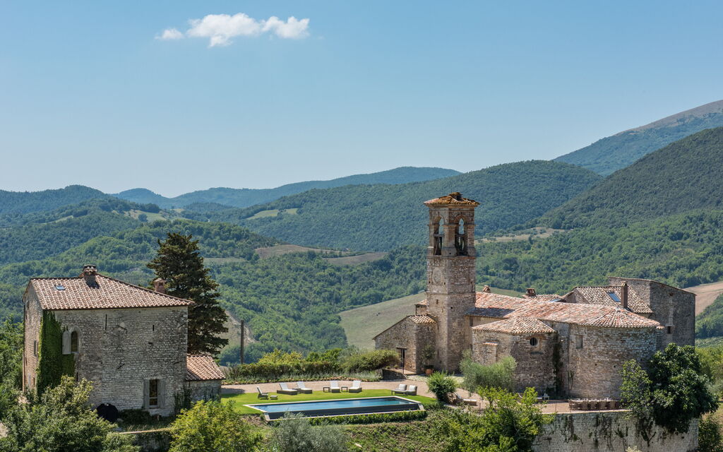 Villa Castiglione Ugolino - Tenuta Di Murlo, Umbria: Autunno, Estate, Esterni, Primavera