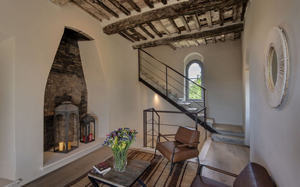 Villa Castiglione Ugolino - Tenuta Di Murlo, Umbria: Autunno, Estate, Primavera