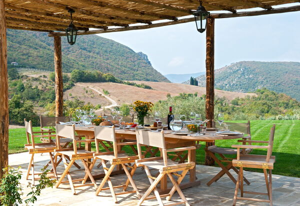 Villa Caminata - Tenuta Di Murlo, Umbria: Autumn, Building Exterior, Spring, Summer