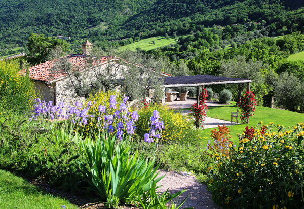 Villa Caminata - Tenuta Di Murlo, Umbria: Autumn, Building Exterior, Garden, Spring, Summer