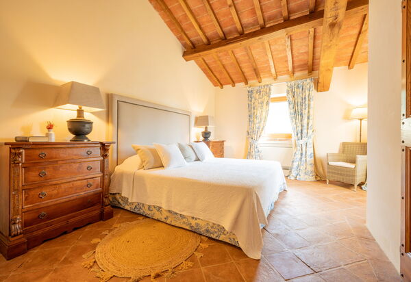 Villa Caminata - Tenuta Di Murlo, Umbria: Autumn, Bedroom, Spring, Summer
