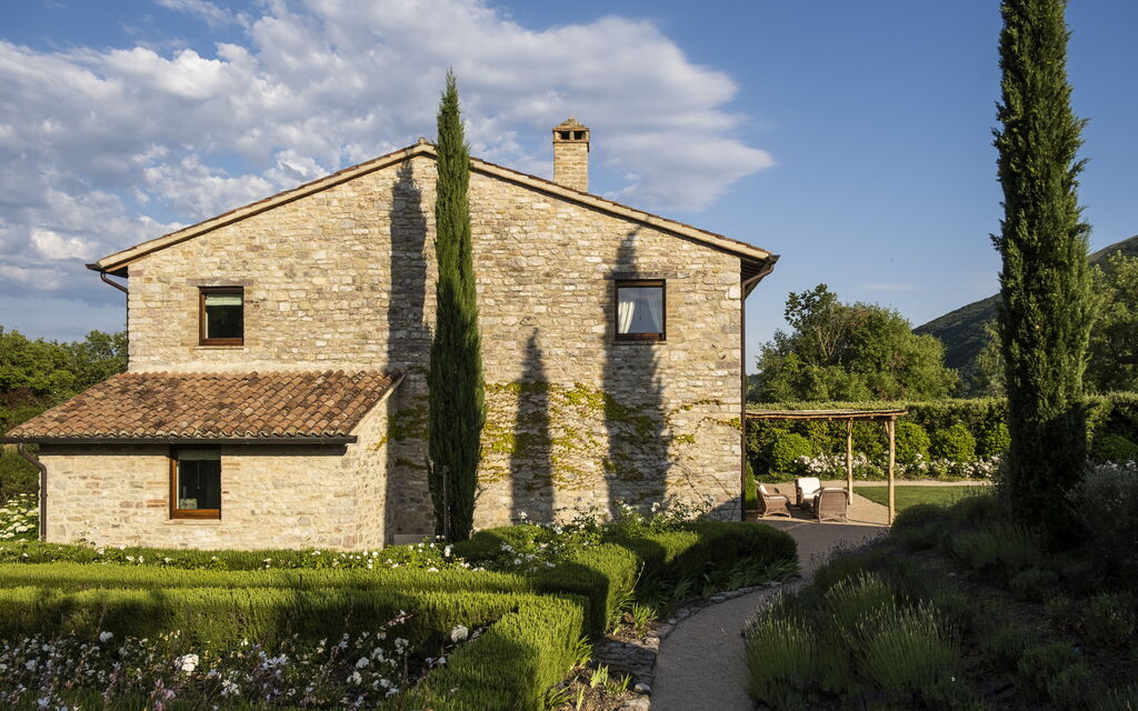 Villa Caminata - Tenuta Di Murlo, Umbria: Autumn, Building Exterior, Spring, Summer