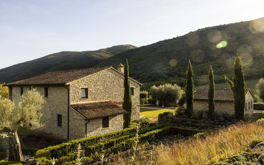 Villa Caminata - Tenuta Di Murlo, Umbria: Autumn, Building Exterior, Spring, Summer