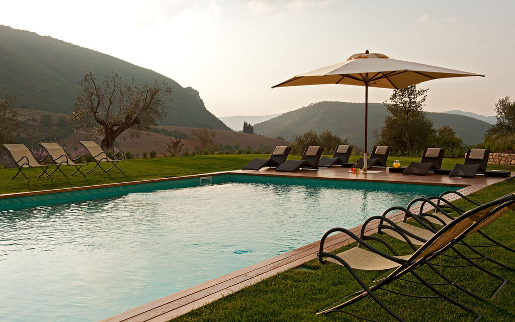 Villa Caminata - Tenuta Di Murlo, Umbria: Autumn, Building Exterior, Pool, Spring, Summer