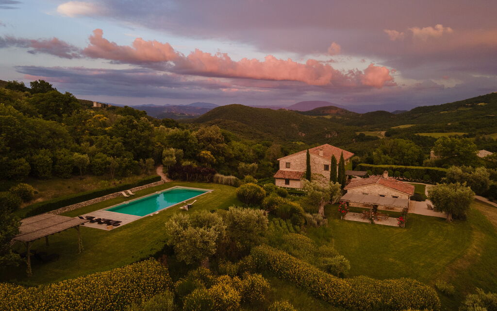 Villa Caminata - Tenuta Di Murlo, Umbria: Autumn, Building Exterior, Spring, Summer