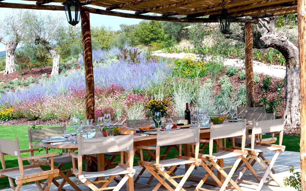 Villa Caminata - Tenuta Di Murlo, Umbria: Autumn, Building Exterior, Spring, Summer