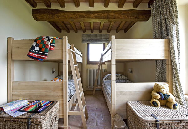 Villa Torre - Tenuta Di Murlo, Umbria: Autumn, Bedroom, Spring, Summer