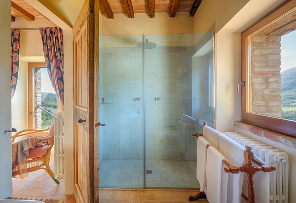 Villa Torre - Tenuta Di Murlo, Umbria: Autumn, Bathroom, Spring, Summer