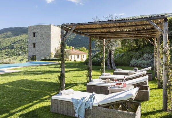 Villa Torre - Tenuta Di Murlo, Umbria: Autumn, Building Exterior, Garden, Spring, Summer