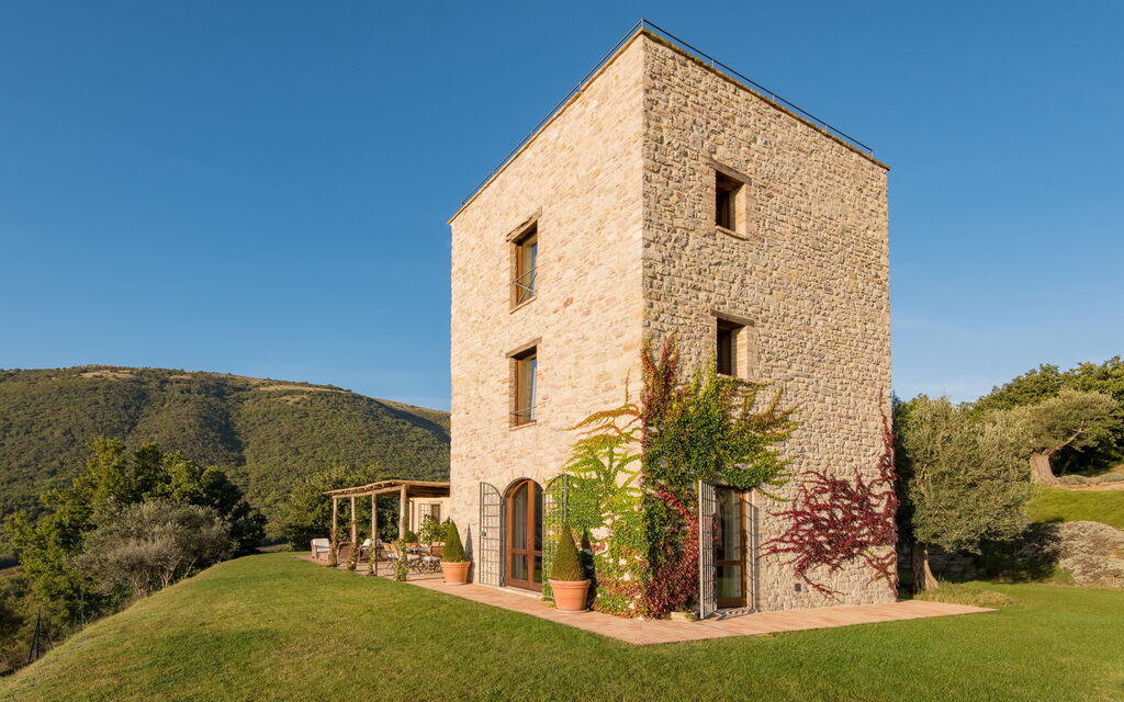 Villa Torre - Tenuta Di Murlo, Umbria: Autunno, Estate, Esterni, Giardino, Primavera
