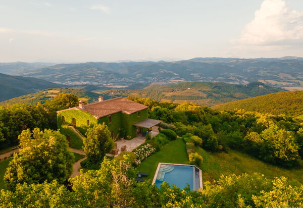 Villa Santa Croce - Tenuta Di Murlo, Umbria: Autumn, Building Exterior, Pool, Spring, Summer