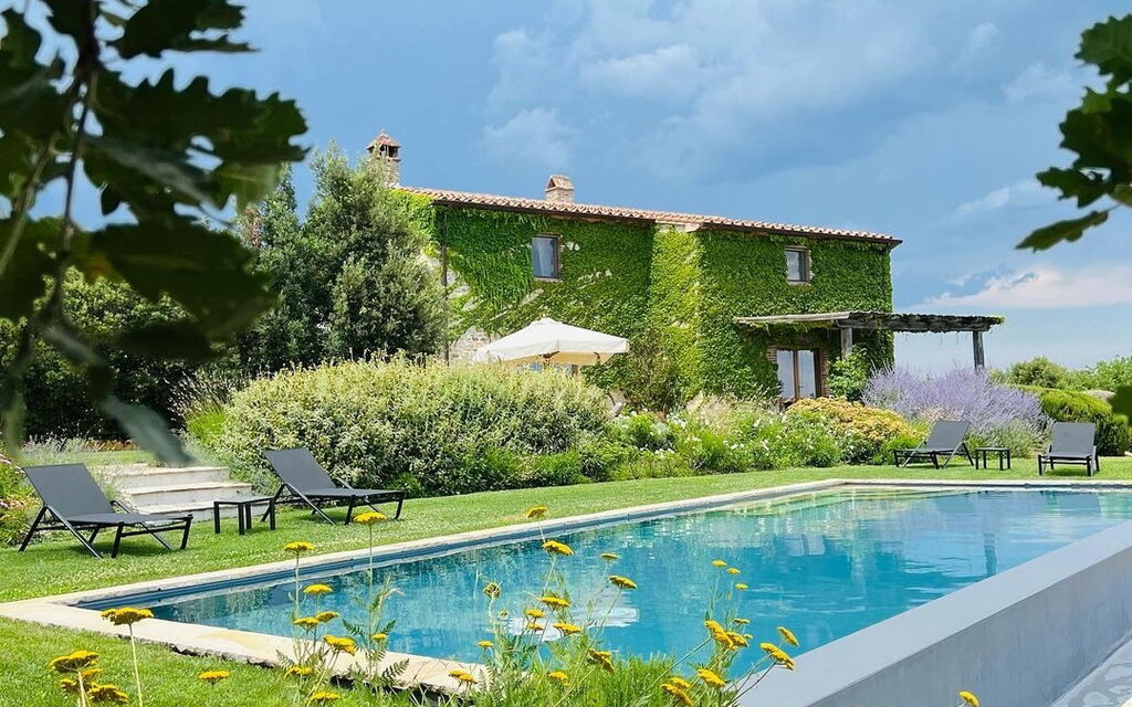 Villa Santa Croce - Tenuta Di Murlo, Umbria: Autumn, Building Exterior, Pool, Spring, Summer