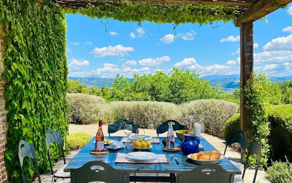 Villa Santa Croce - Tenuta Di Murlo, Umbria: Autumn, Building Exterior, Spring, Summer