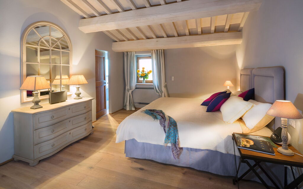 Villa Santa Croce - Tenuta Di Murlo, Umbria: Autumn, Bedroom, Spring, Summer