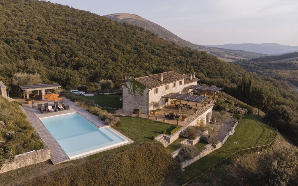 Villa Monticelli - Tenuta Di Murlo, Umbria: Autunno, Estate, Esterni, Piscina, Primavera