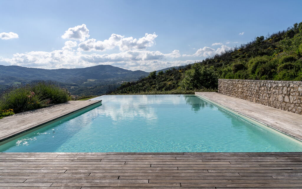 Villa Monticelli - Tenuta Di Murlo, Umbria: Autunno, Estate, Esterni, Piscina, Primavera