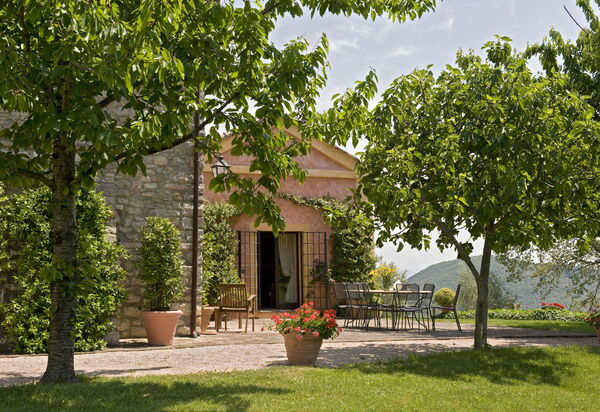 Villa San Savino - Tenuta Di Murlo, Umbria: Autumn, Building Exterior, Spring, Summer