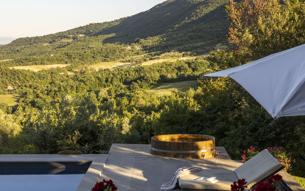 Villa San Savino - Tenuta Di Murlo, Umbria: Autumn, Building Exterior, Pool, Spring, Summer