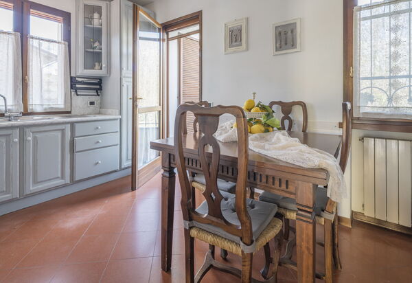 La Bouganville, Forte Dei Marmi, Private Garden, Wifi: Autumn, Kitchen, Spring, Summer