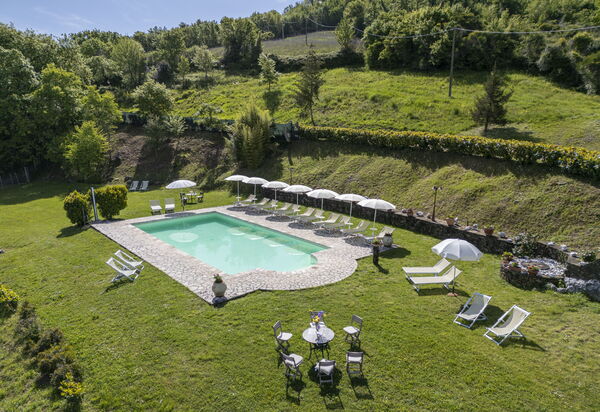 Podere Marcigliana - Radicondoli - Siena, Toscana: Autunno, Estate, Piscina, Primavera