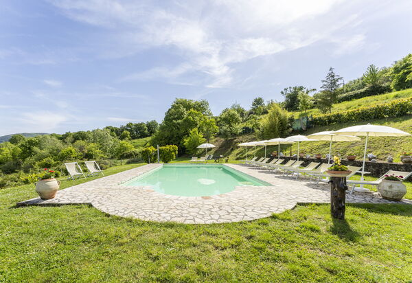 Podere Marcigliana - Radicondoli - Siena, Toscana: Autunno, Estate, Giardino, Piscina, Primavera, Vista Panoramica