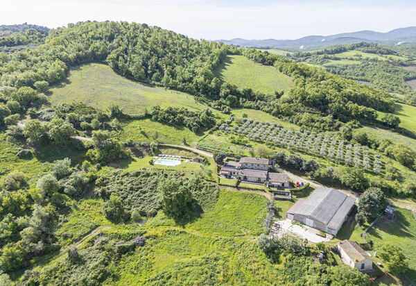 Podere Marcigliana - Radicondoli - Siena, Toscana: Autunno, Estate, Giardino, Primavera, Vista Panoramica