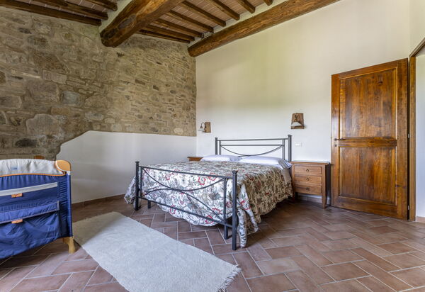 Podere Marcigliana - Radicondoli - Siena, Toscana: Autunno, Camera da letto, Inverno, Primavera