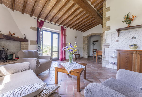 Podere Marcigliana - Radicondoli - Siena, Toscana: Autunno, Inverno, Primavera, Soggiorno