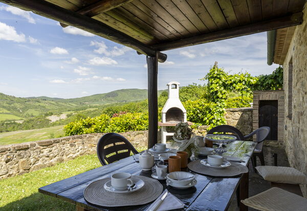 Podere Marcigliana - Radicondoli - Siena, Toscana: Autunno, Giardino, Inverno, Primavera