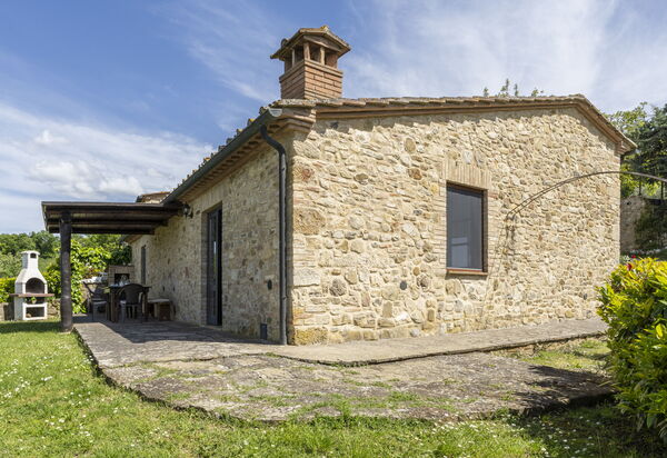Podere Marcigliana - Radicondoli - Siena, Toscana: Autunno, Giardino, Inverno, Primavera