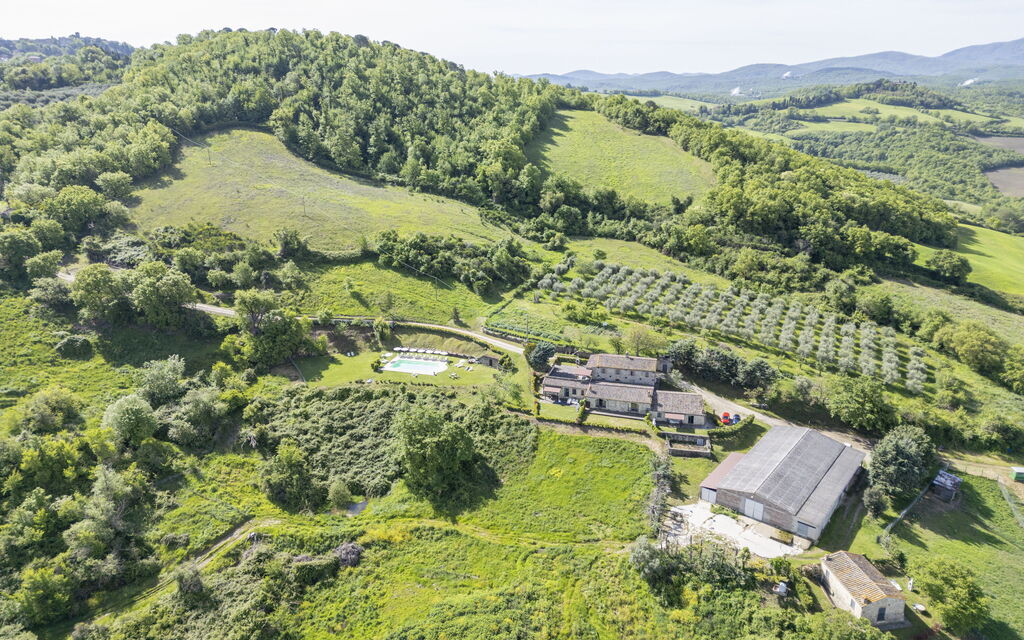 Podere Marcigliana - Radicondoli - Siena, Toscana: Autumn, Garden, Scenic View, Spring, Summer