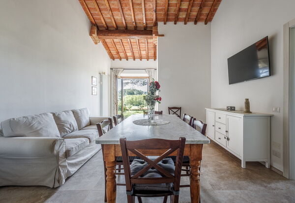 Anilde, Holiday Home with Pool, Wifi, Tuscany: Autumn, Kitchen, Living Room, Spring, Summer