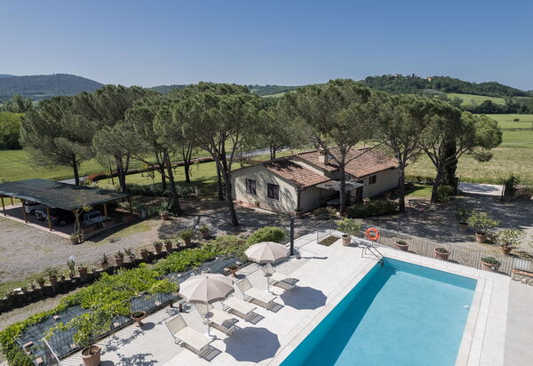Anilde, Holiday Home with Pool, Wifi, Tuscany: Autumn, Garden, Pool, Spring, Summer