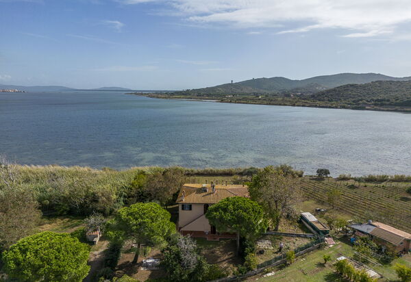 Orbetello Giannella Apartment- Orbetello, Toscana: Autumn, Building Exterior, Spring, Summer